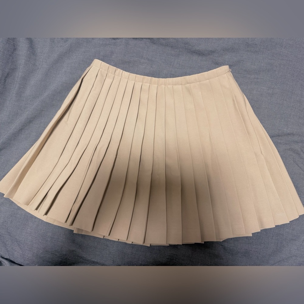 Aritzia Sunday Best Beige A-Line Pleated Skirt